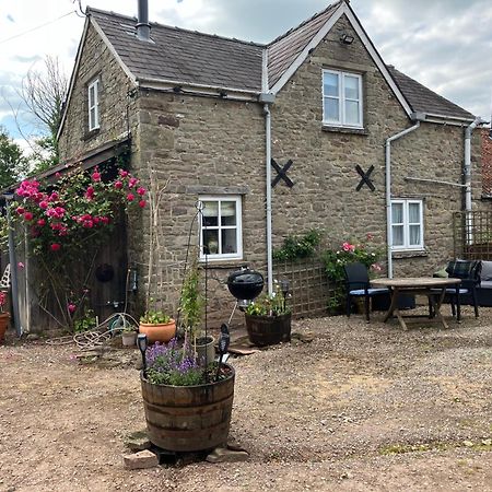 The Bothy At Oak Farm Apartment Usk Exterior foto